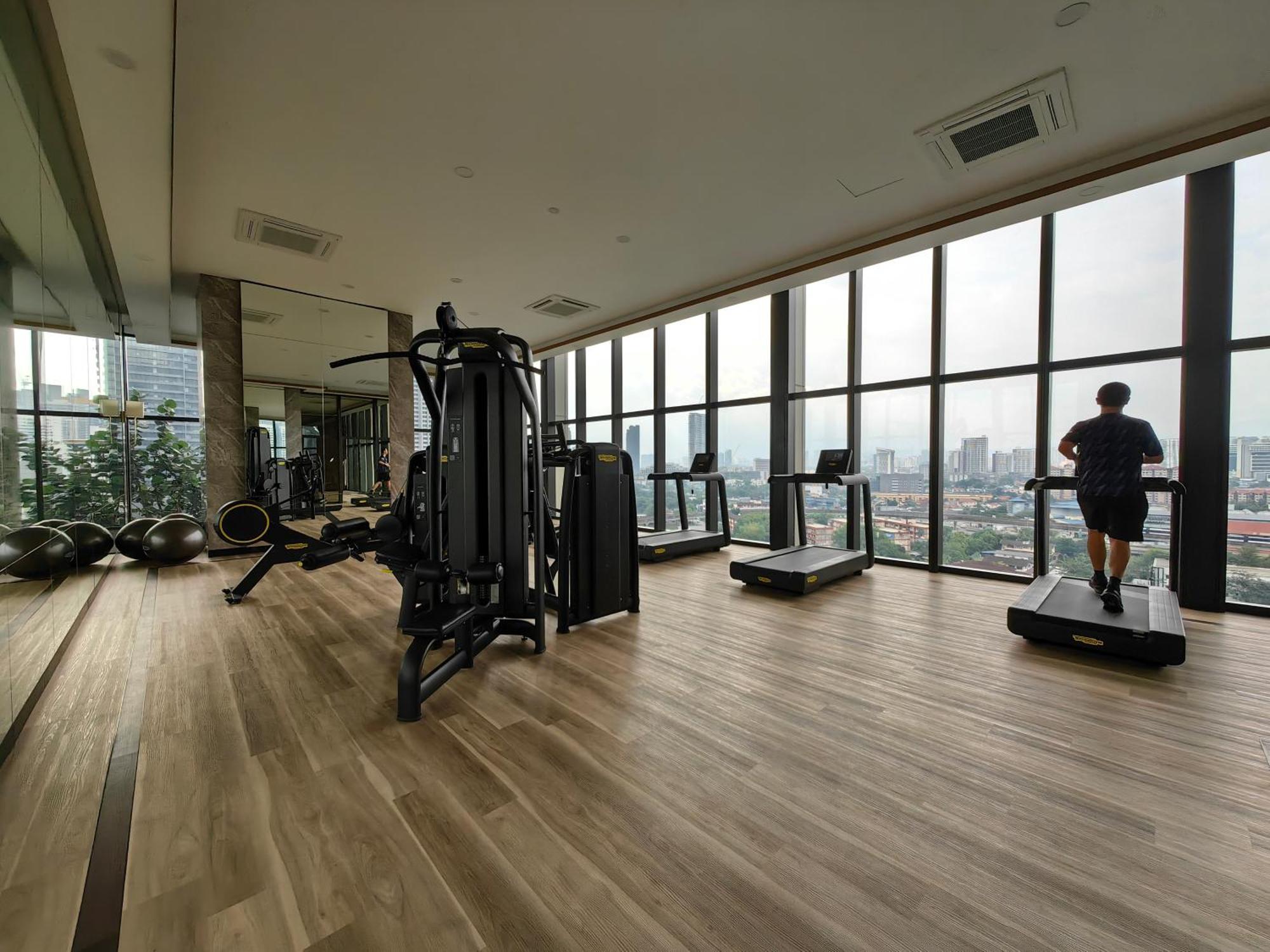 Pavillion Embassy Service Apartment By Autumn Suites Premium Stay Kuala Lumpur Exterior photo
