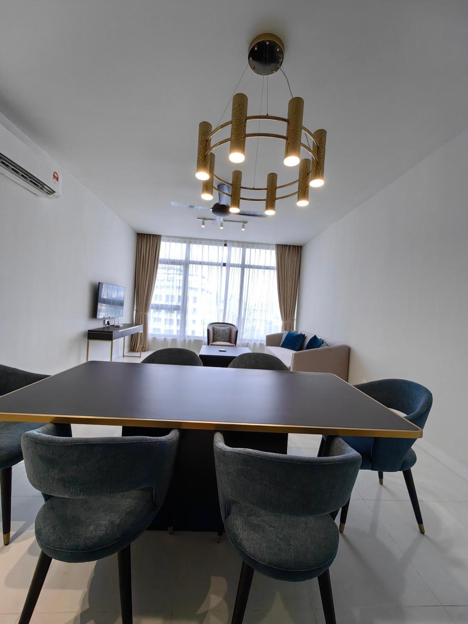Pavillion Embassy Service Apartment By Autumn Suites Premium Stay Kuala Lumpur Exterior photo