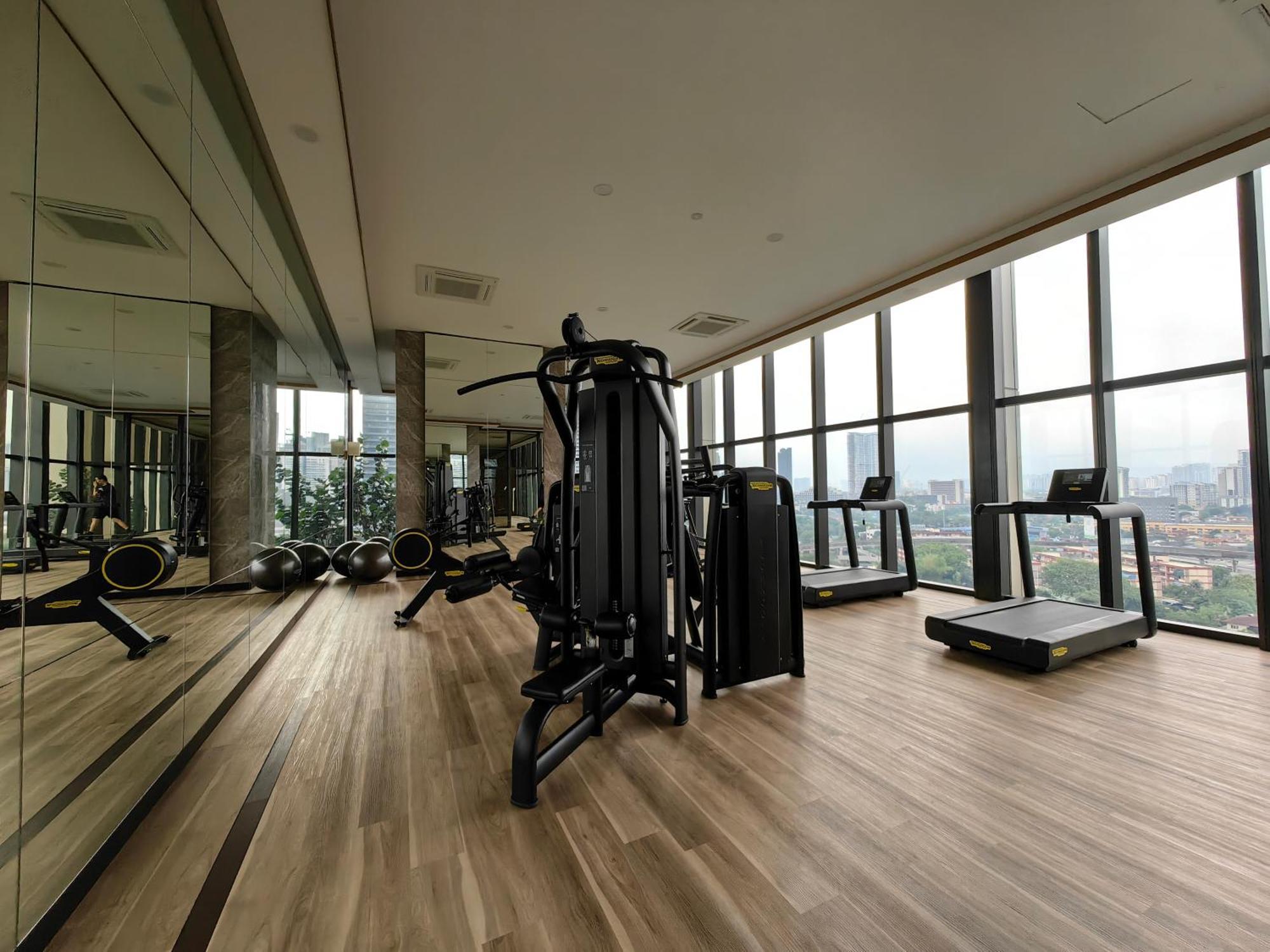 Pavillion Embassy Service Apartment By Autumn Suites Premium Stay Kuala Lumpur Exterior photo