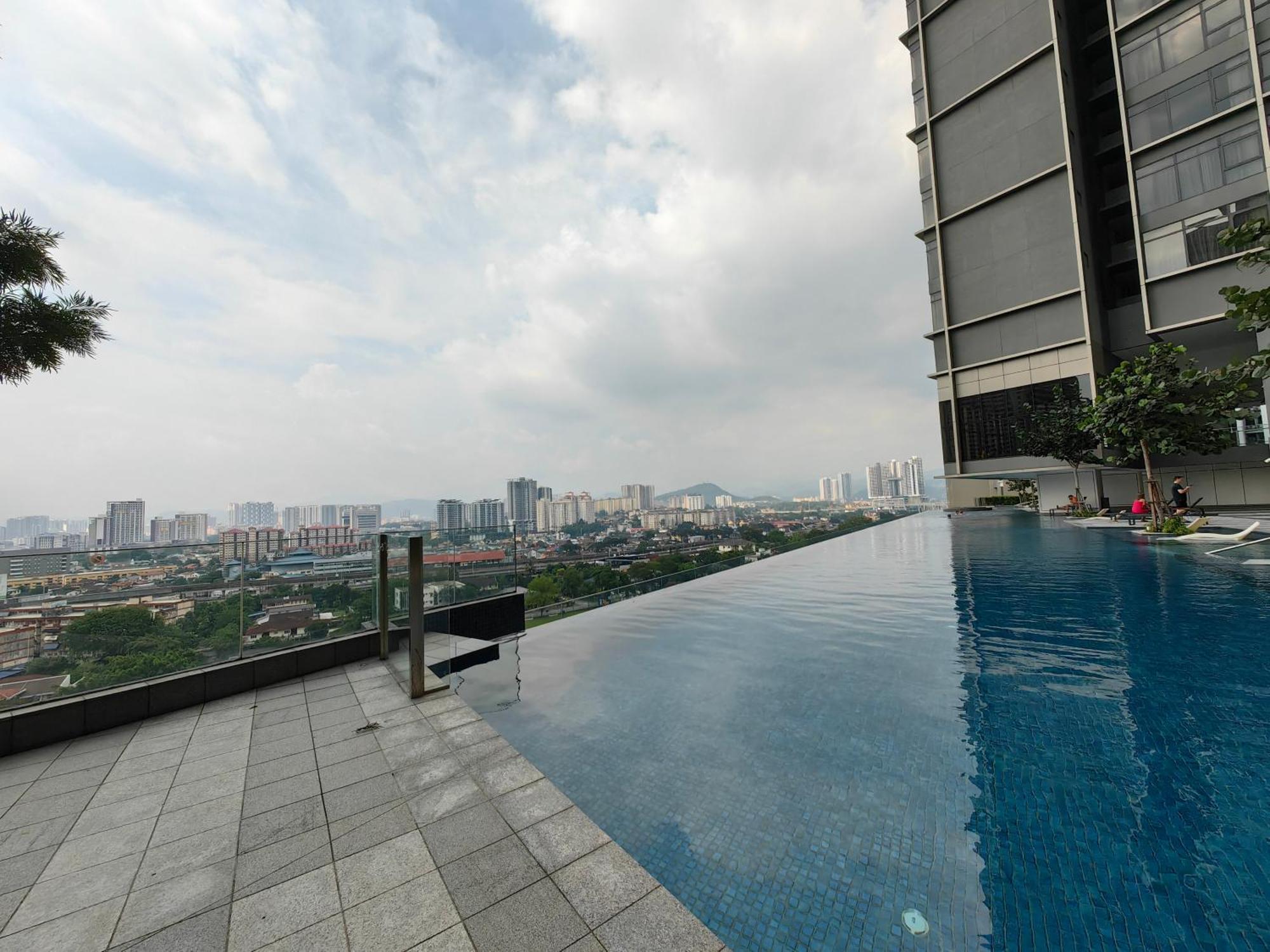 Pavillion Embassy Service Apartment By Autumn Suites Premium Stay Kuala Lumpur Exterior photo